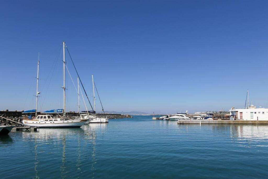 Spacious Sea Facing One Bedroom
